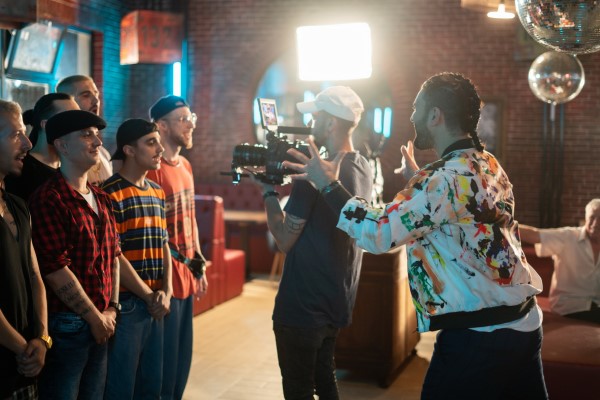 Smiley da startul distractiilor de vara cu "Adeline"