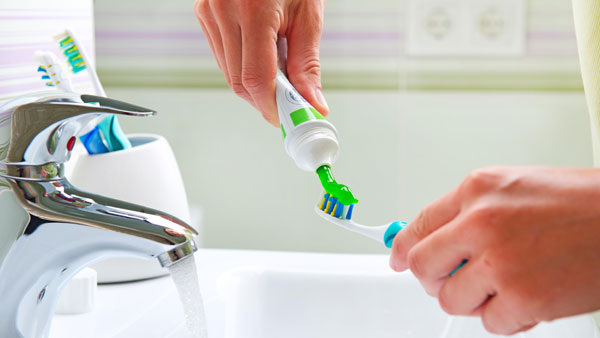 spala-te pe dinti spala-te pe dinti