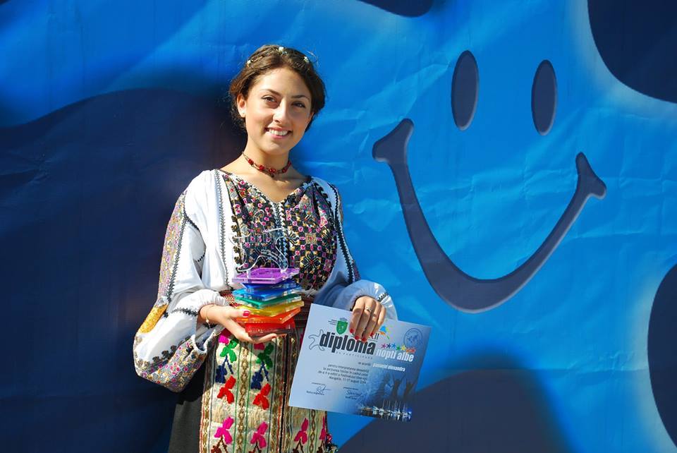 Clubul Copiilor Berca Buzau aduce frumusetea folclorului buzoian pe scena Festivalului Tineretii din Mangalia