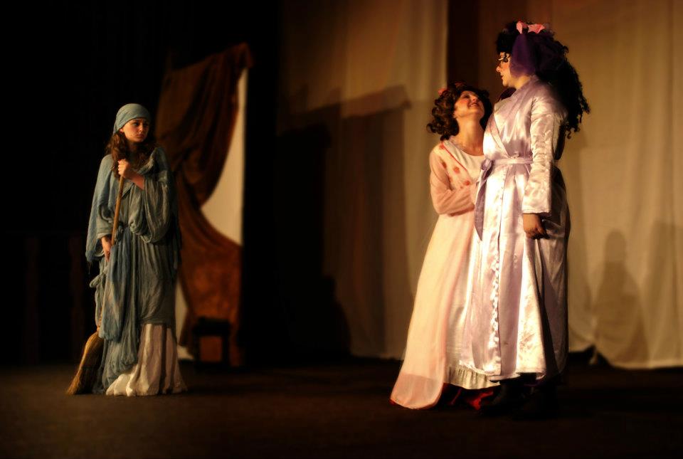 Doua noi categorii de locuri la piesa de teatru "Cenusareasa", promotie prietenoasa cu buzunarul mamicilor: 12, 5 si 17,5 lei!