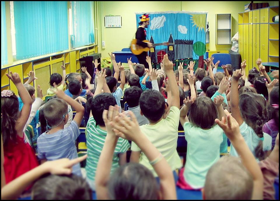 Castelul Fermecat - un spectacol interactiv, cu muzica live