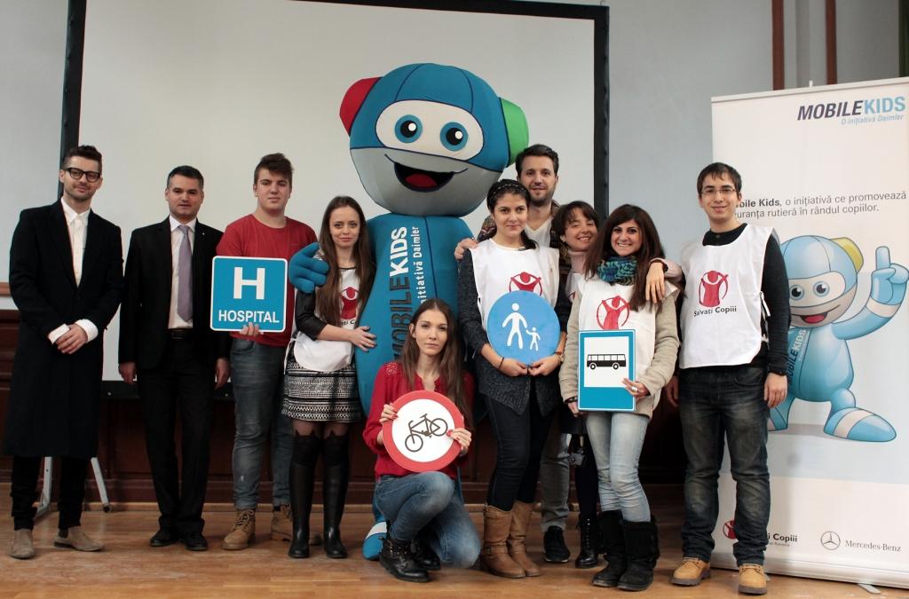 Mercedes-Benz si Organizatia Salvati Copiii aduc in prim plan siguranta rutiera si in 2015