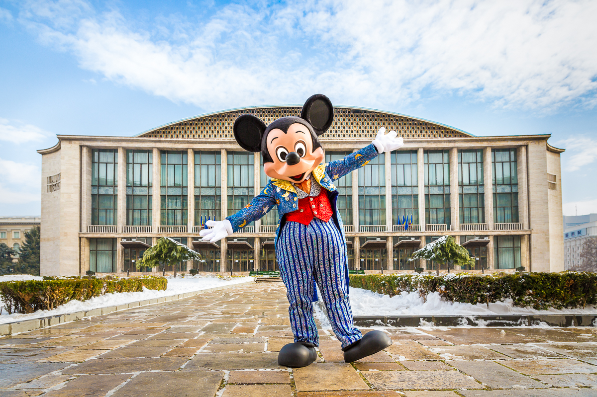 Personajele Disney au ajuns la Bucuresti si se pregatesc de spectacol!