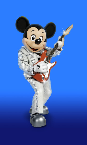Peste 100 de costume special create pentru noua productie Disney Live! Mickeys Music Festival!
