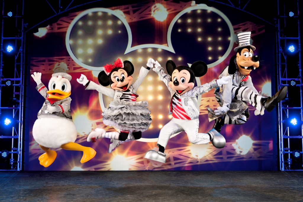 Regizorul si coregraful celor mai mari vedete din lume semneaza noua productie Disney Live! &ndash; Mickey&rsquo;s Music Festival