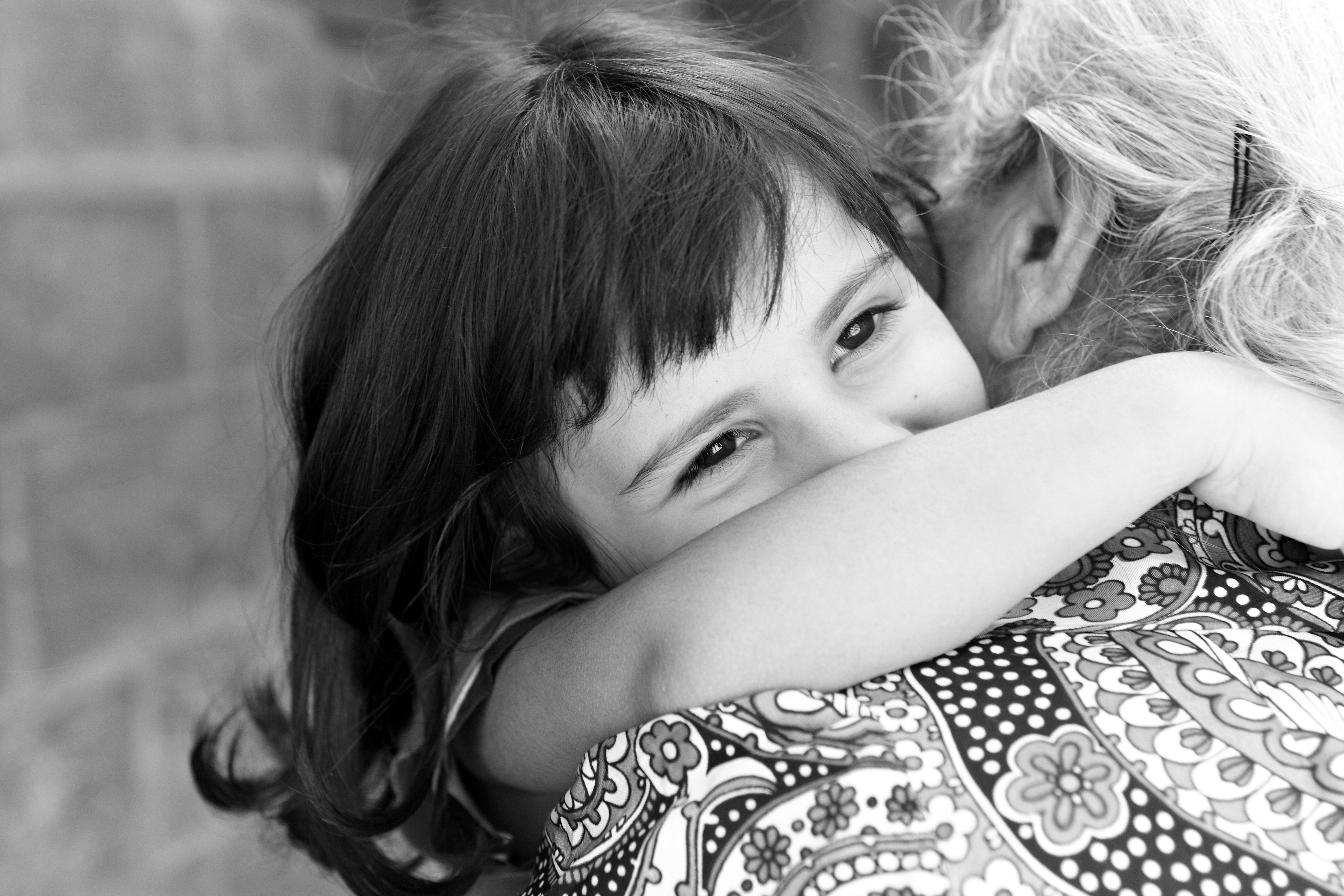 SOS Satele Copiilor Romania lanseaza campania de strangere de fonduri prin sms "Daruieste afectiune"