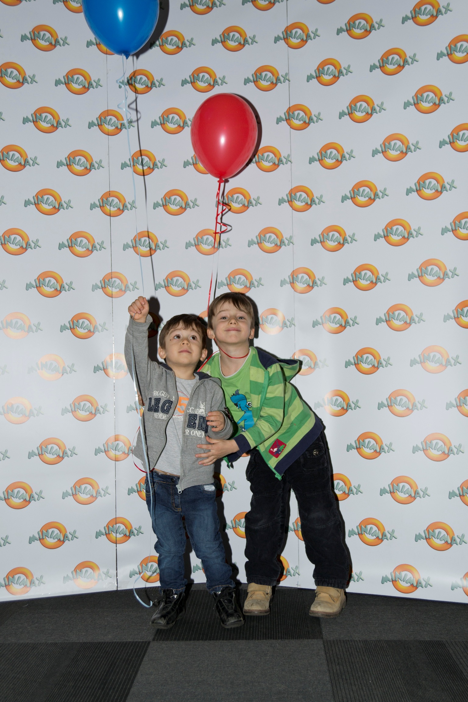 Minimax vine cu elemente 3D