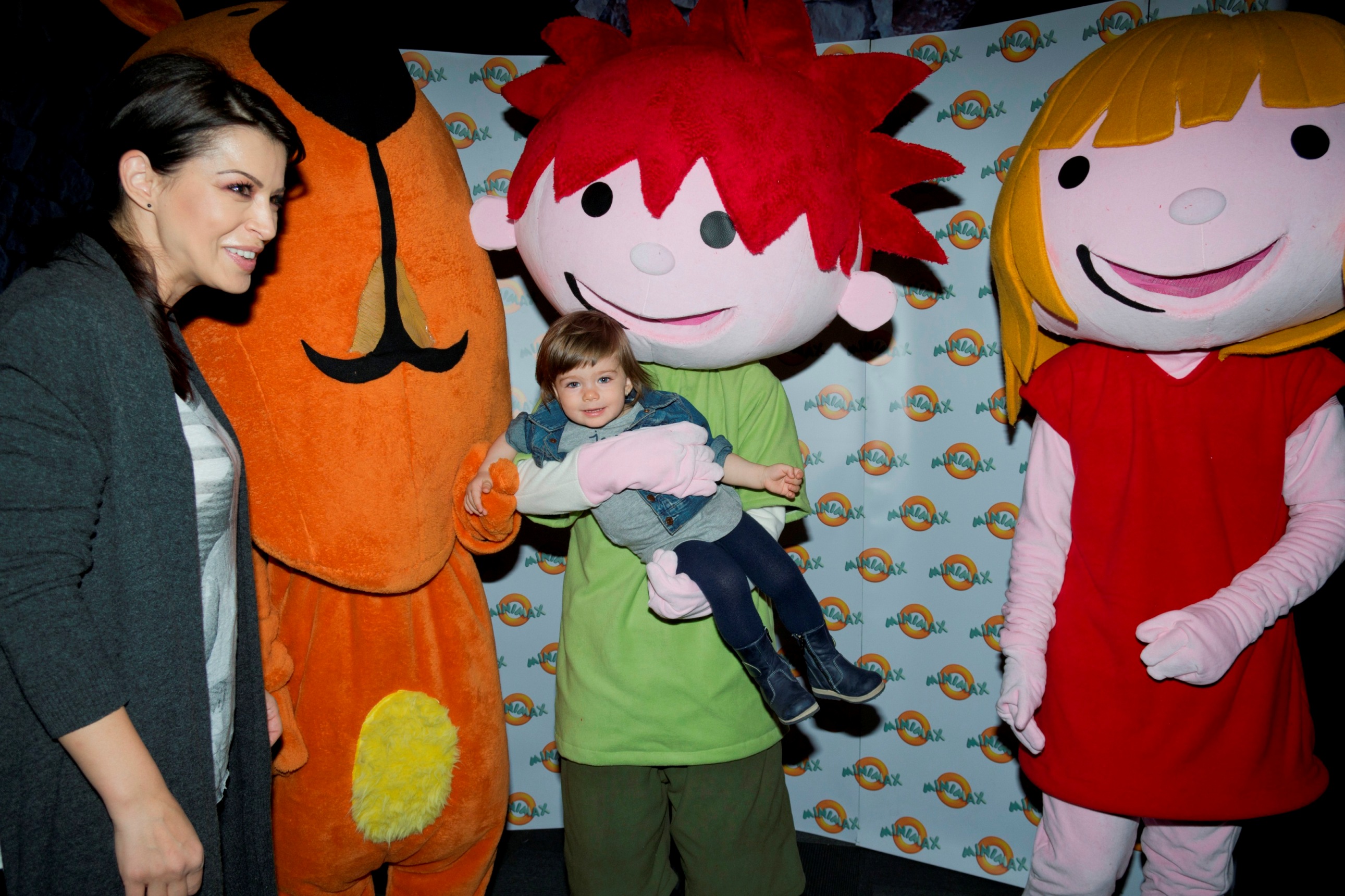 Minimax vine cu elemente 3D