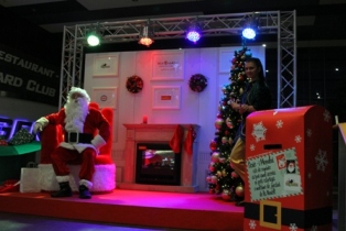 Mos Craciun iti da intalnire la Sun Plaza!