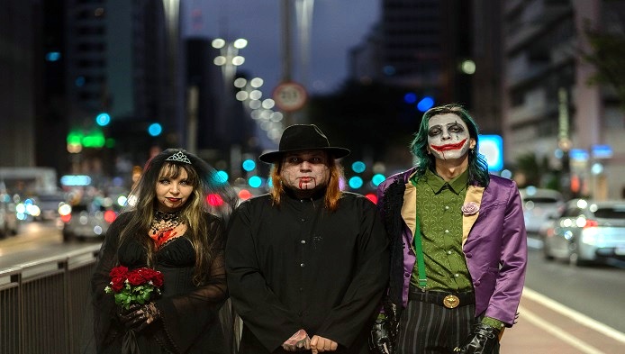 Cum supravietuiesti de Halloween?