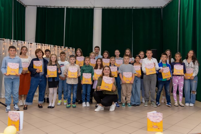 Elevii Scolii Gimnaziale &bdquo;Nicolae Groza&rdquo;