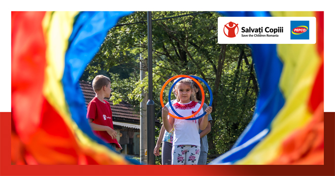 Aproape jumatate dintre copiii ai caror parinti muncesc in strainatate au ramas in tara fara mama lor alaturi