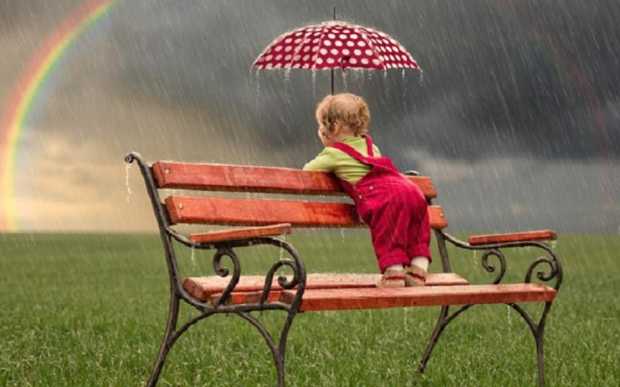 Ce poti face atunci cand ploua afara, in zilele de vara?