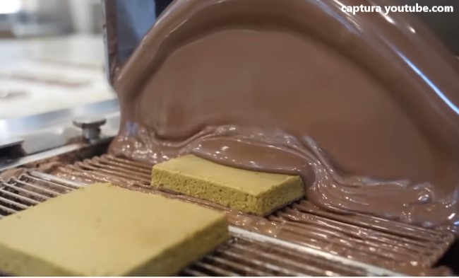 Procesul de fabricatie a Ciocolatei Dubai Procesul de fabricatie a Ciocolatei Dubai