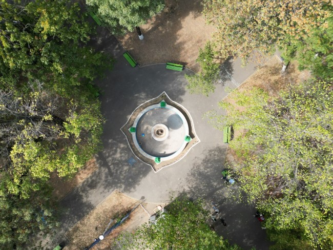 Vedere de sus - La Broscute