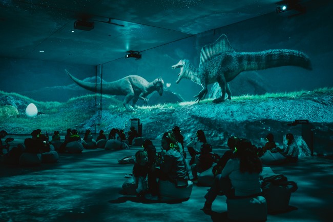 Spectacolul imersiv Dinozaurii