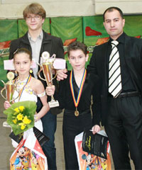 Castigatorii premiului special Clopotel.ro oferit categoriei Basic LA 12-13 ani de catre Magazinul Online www.evomag.ro